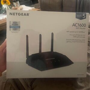 Netgear Dual-Band Black WiFi Router